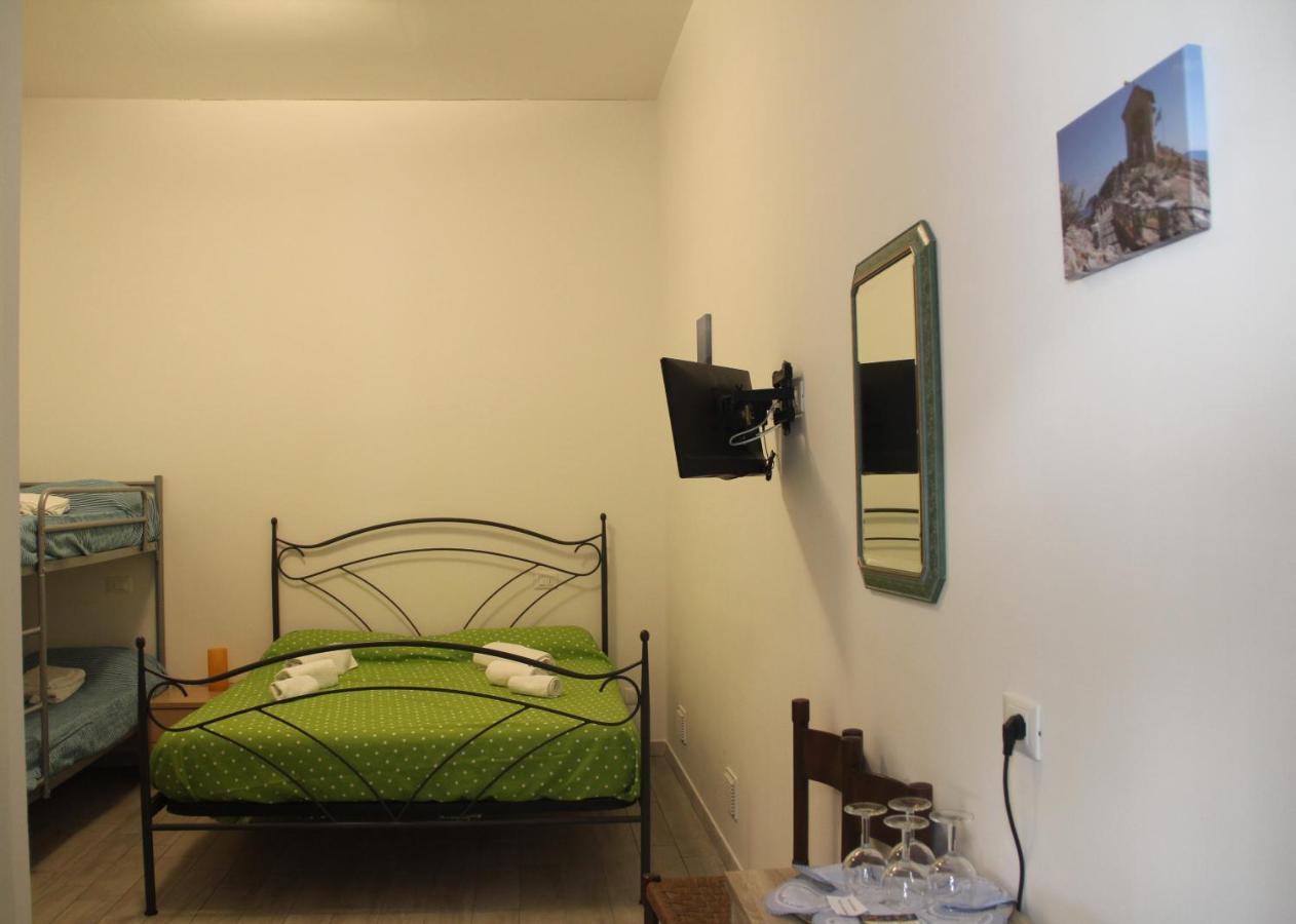 B&B Poggio Di Balestrino Bagian luar foto